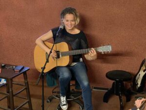 Angelique Tol Kraakman - Gitaarles Heerhugowaard